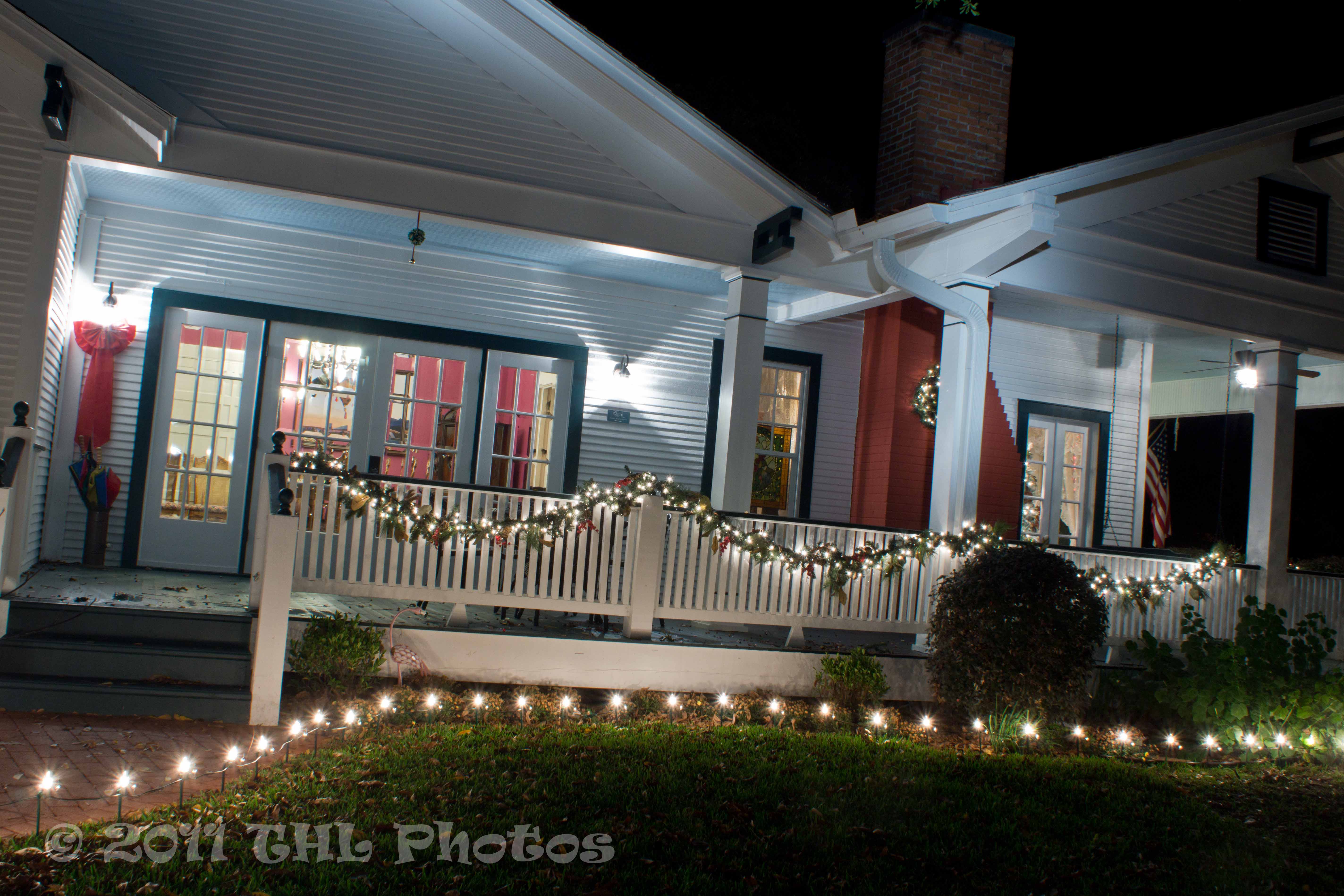 Christmas Merchants Open House in Jefferson Texas Carriage House Bed