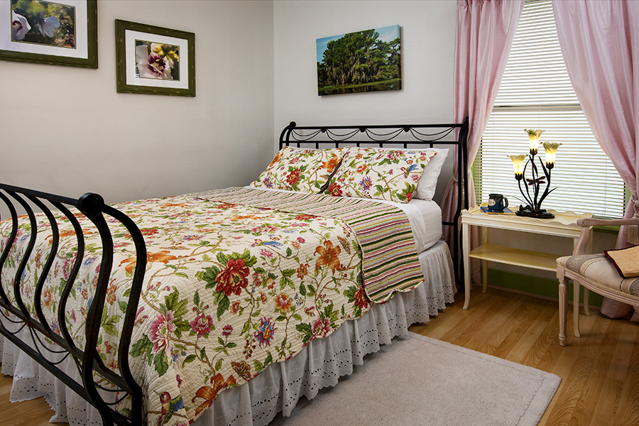 Lady Bird Cottage Bed